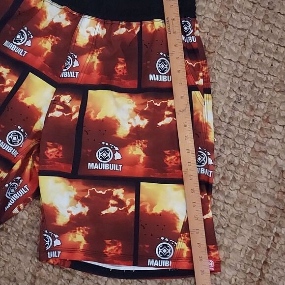 Mauibuilt Board Shorts XL - Picture 4 of 8